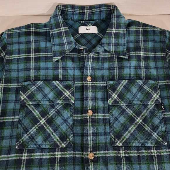 Aritzia TNA Plaid Oversized Flannel Shirt - Picture 2 of 6